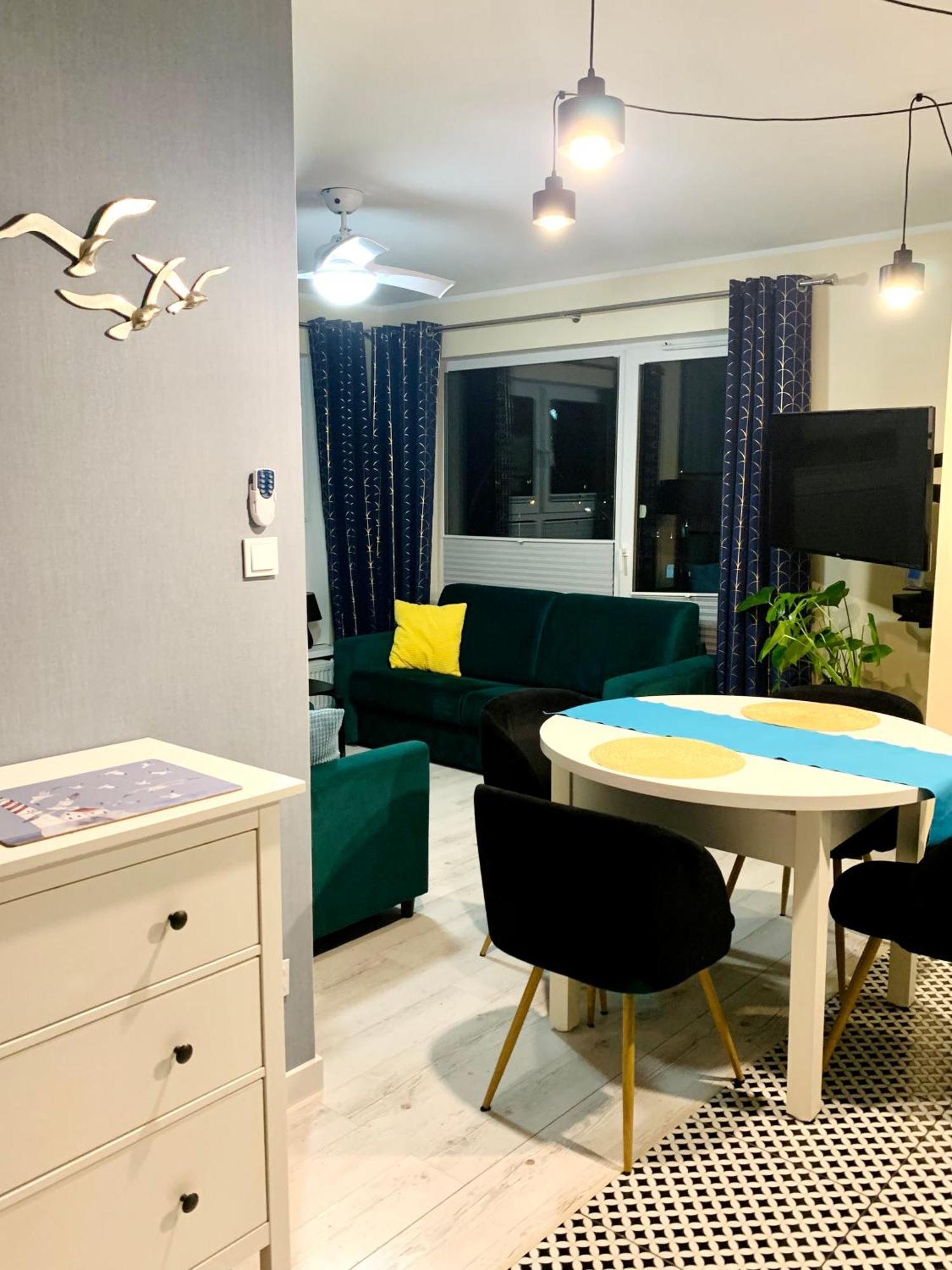 Caloroczny Apartament Perlowa Przystan コウォブジェク エクステリア 写真